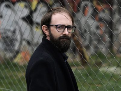 Juan Manuel Gil: “La literatura nos ofrece la oportunidad de cuestionarnos a nosotros mismos”