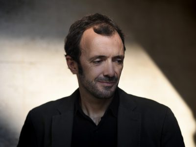 Isaac Rosa: “Asumo la considerable irrelevancia política y social del discurso literario”