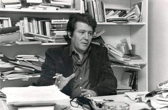 Jorge Herralde, en Anagrama, en los años 80.
