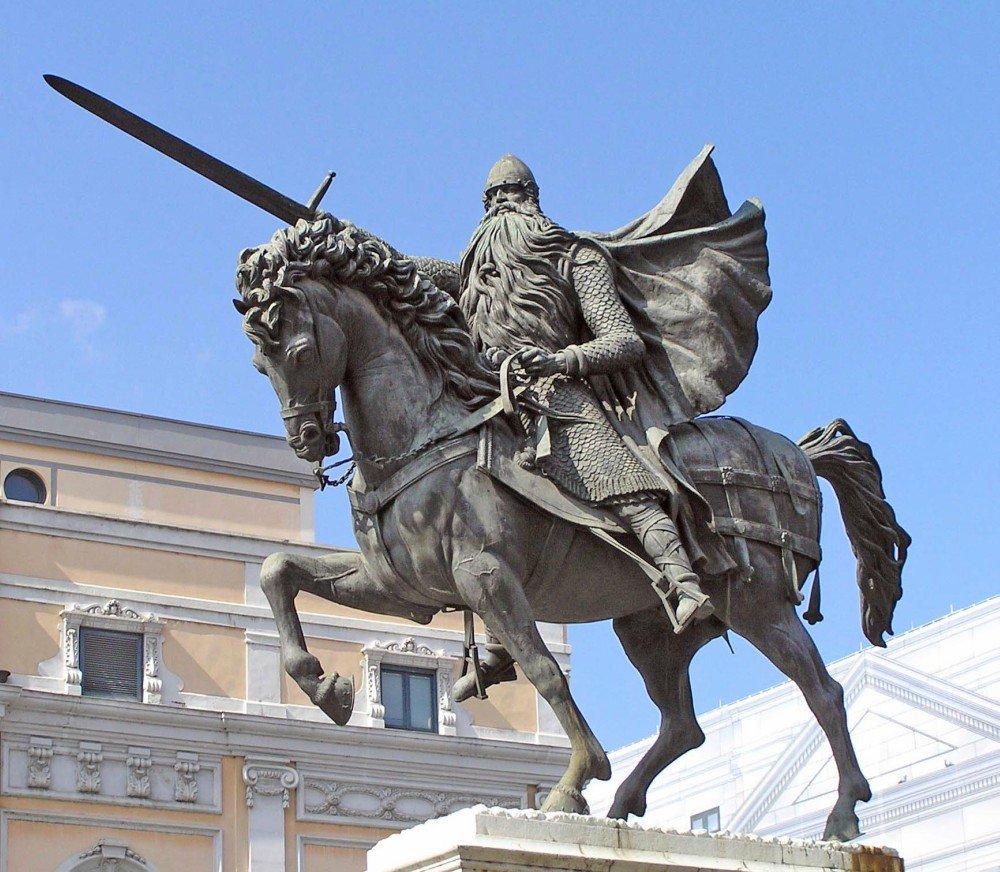 Nuestro desamor por España. Estatua del Cid Campeador en Burgos