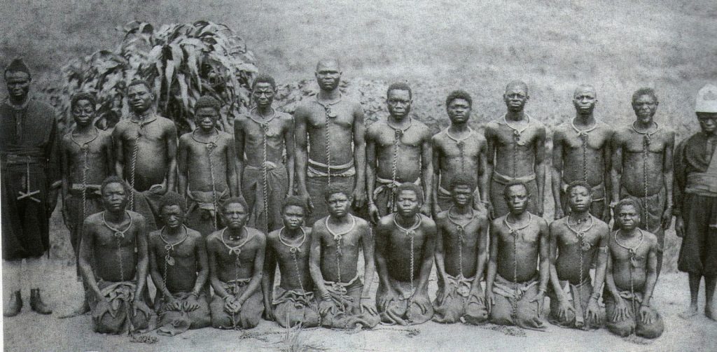 Nativos congoleses convertidos en esclavos por la Compañía