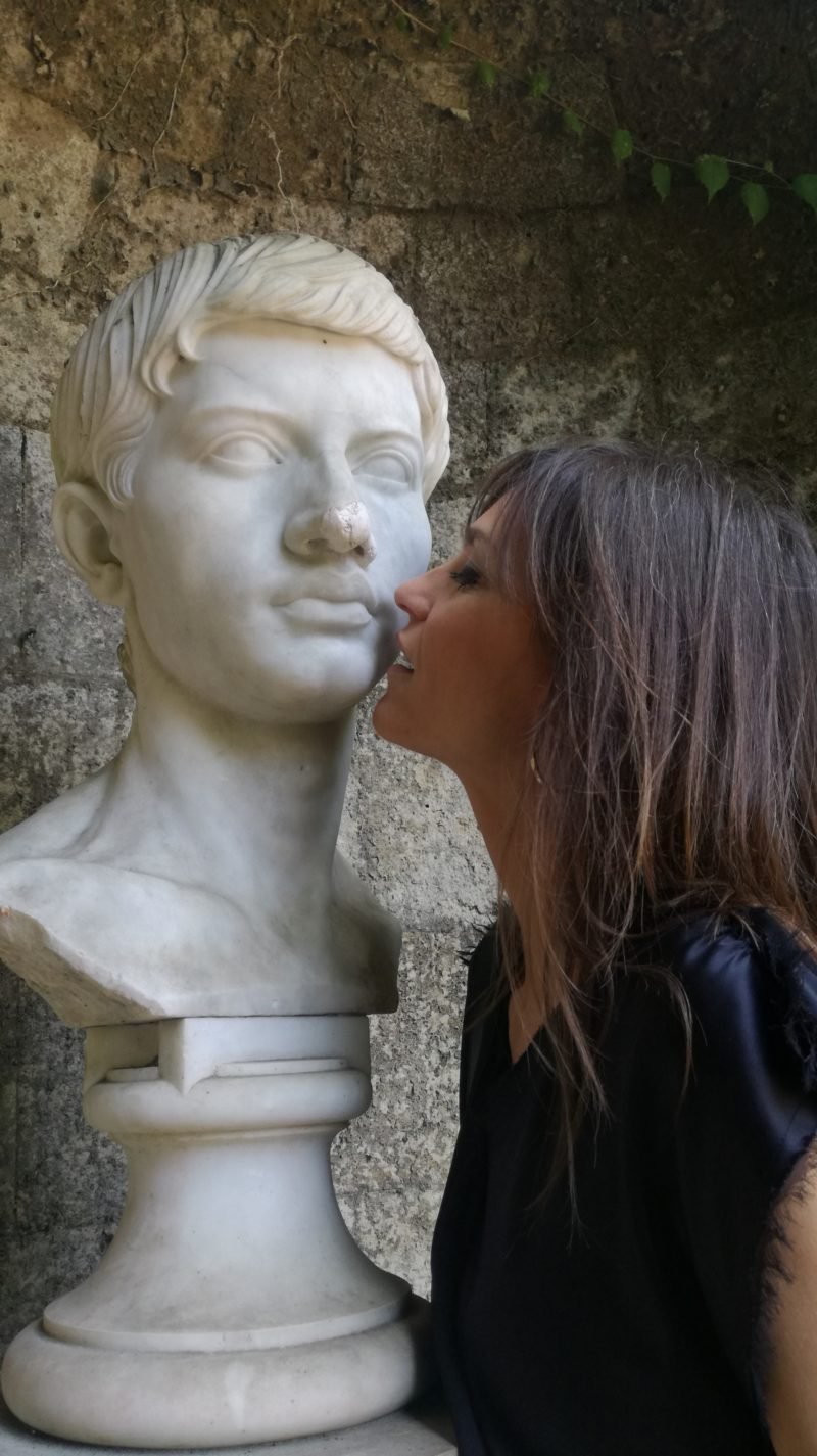 La mujer que besó a Virgilio
