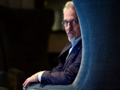 Hollinghurst: “Me atrae más el pasado porque es más fructífero que el presente”