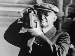 George Eastman patenta la primera cámara Kodak