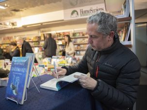 Guillermo Martínez: «A veces un libro es tan afortunado que termina jodiendo»