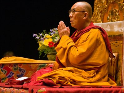 El Dalái Lama es distinguido con el Nobel de la Paz