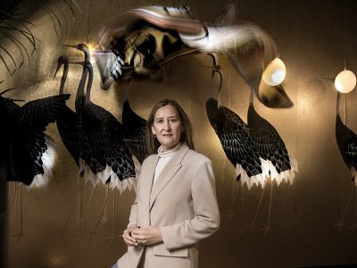 Luz Gabás: “Reescribir el pasado es un error”