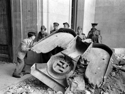 La historia de los suicidios masivos en Alemania al caer el nazismo