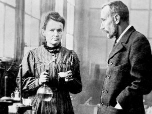 Marie y Pierre Curie descubren el radio