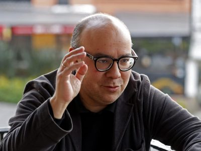 Ricardo Silva: “El machismo brutal enseñó a Colombia a cicatrizar sin terapias”