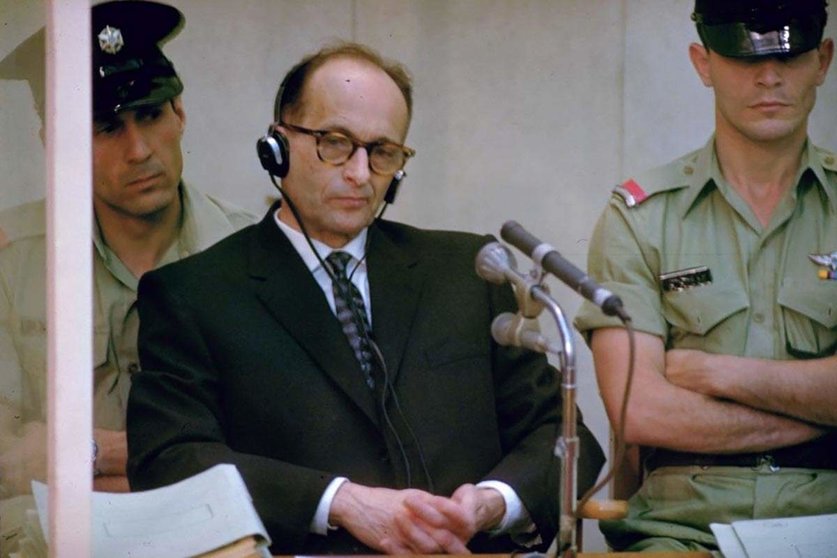 El criminal nazi Adolf Eichmann llega a Israel para ser juzgado
