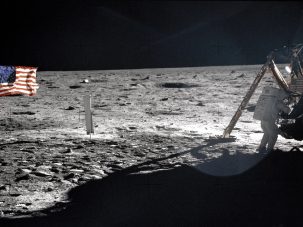 Neil Armstrong pisa la Luna