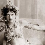 Ejecución de Mata Hari, la espía más famosa de la historia