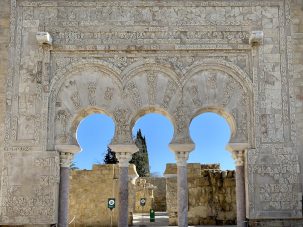 Abderramán III comienza la construcción de Medina Azahara