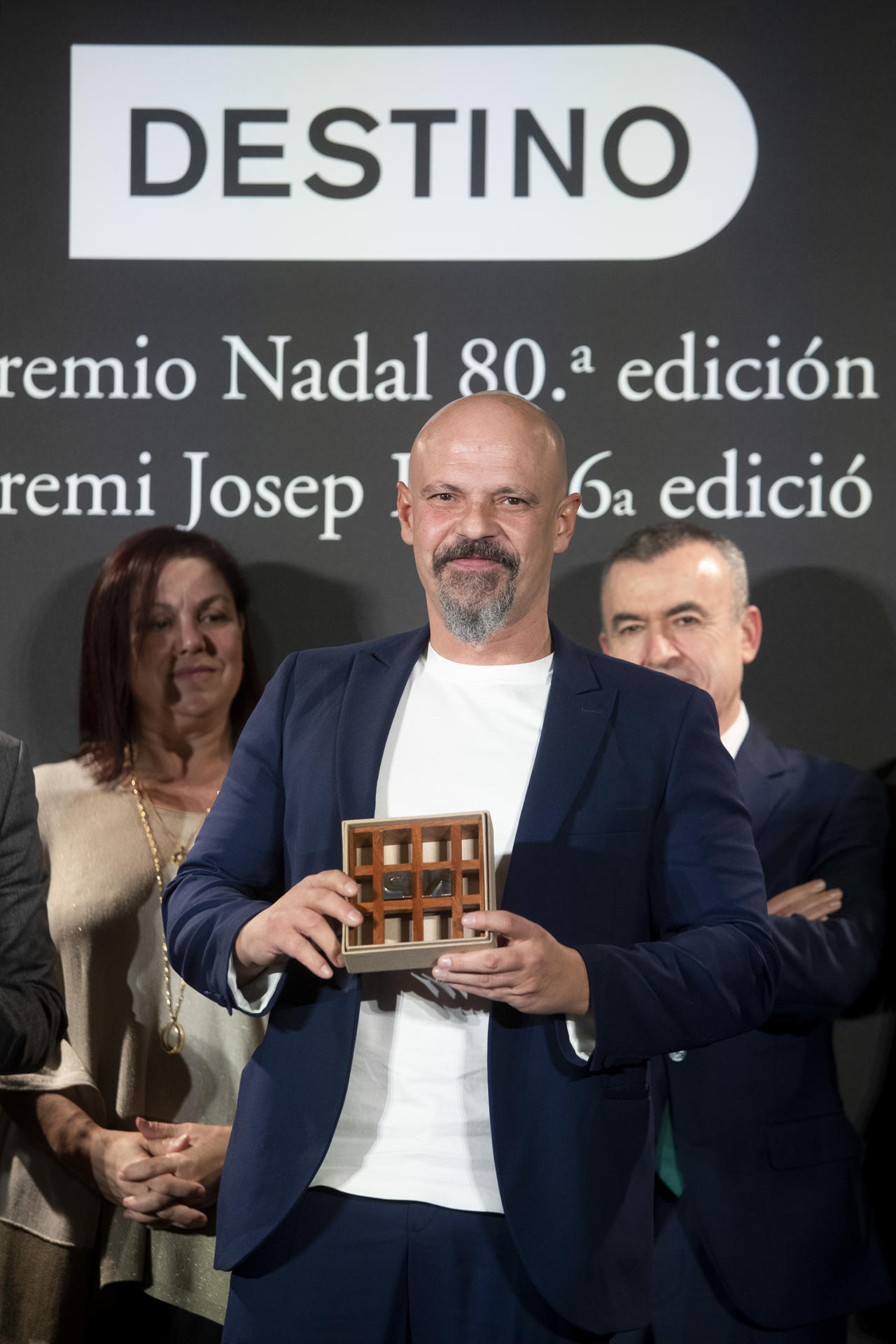 César Pérez Gellida, Premio Nadal 2024 por Bajo tierra seca - Zenda