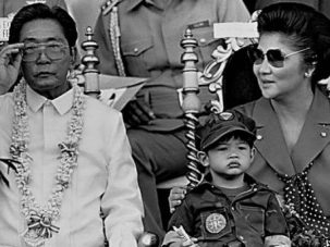 El dictador Ferdinand Marcos abandona Filipinas