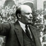 Lenin llega a Petrogrado