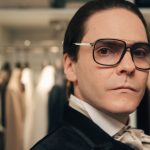 Daniel Brühl: «Karl Lagerfeld es un misterio y eso es lo que fascina»