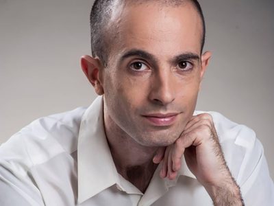 Yuval Noah Harari: “La mayor parte de la información no es verdad, es basura”