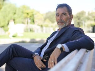 Víctor del Árbol: «En el tiempo de las fieras no hay ni vida pequeña, ni lugar pequeño»