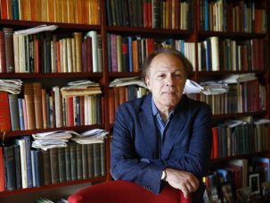 Javier Marías, escritor: La ironía del lobo feroz