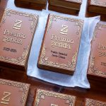 Dandy de noche, basurero de día