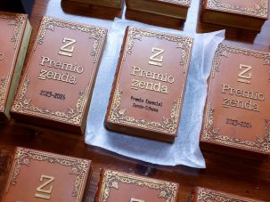 Dandy de noche, basurero de día