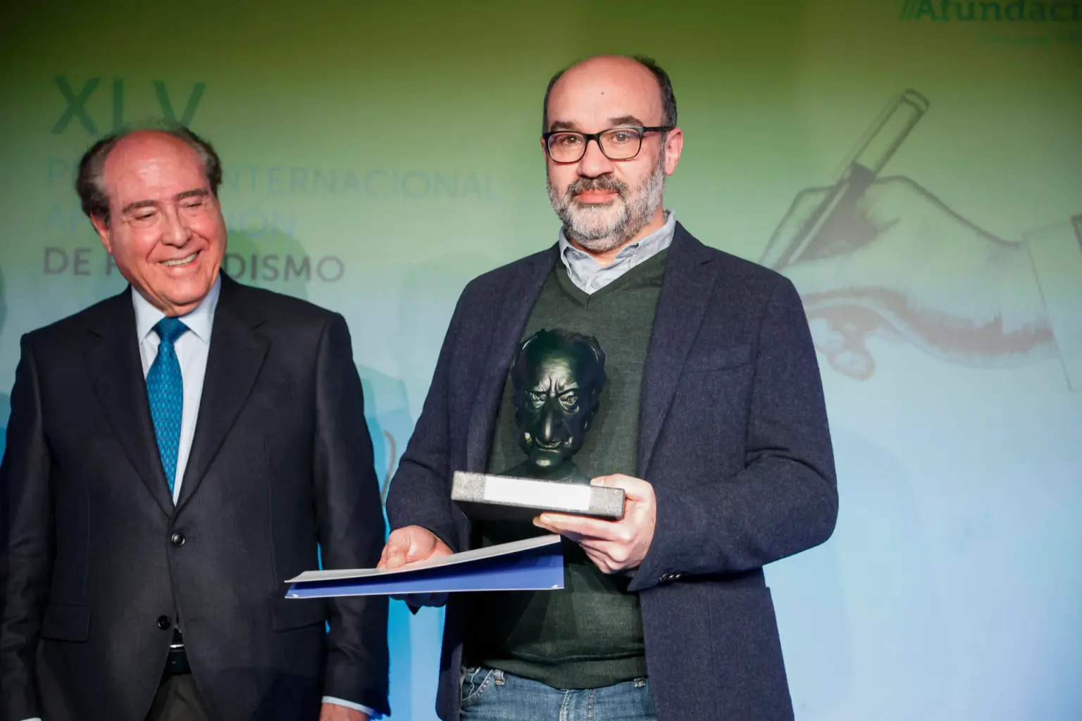 Alberto Olmos, Premio de Periodismo Julio Camba