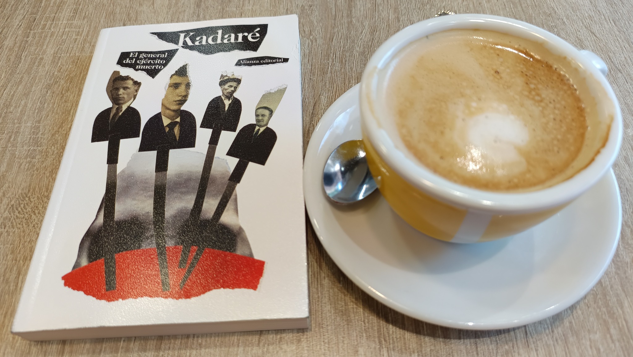 El general del ejército muerto, de Ismaíl Kadaré