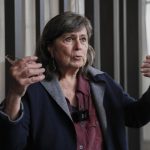 Laura Restrepo convierte su furia en literatura con Trump y Netanyahu en el papel de Dios