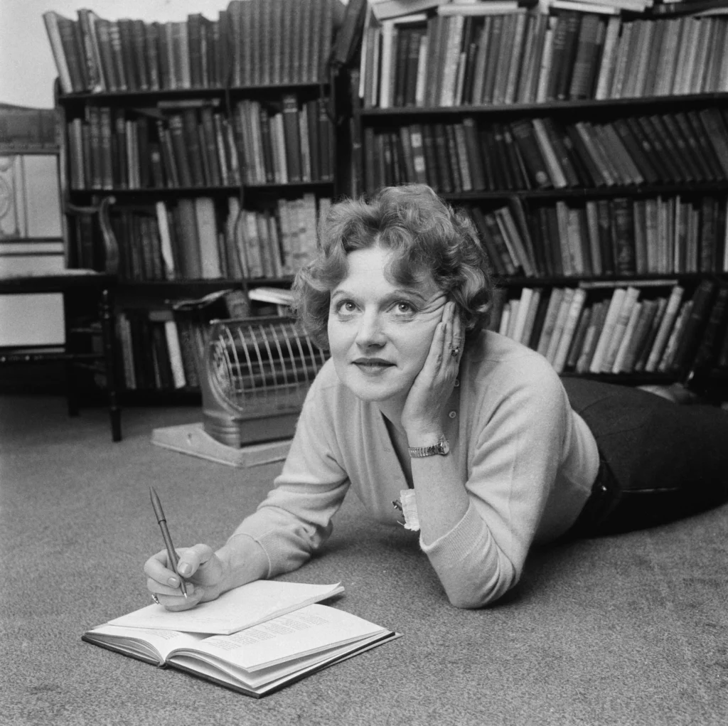 Lo que exigimos a las novelas: las superficies de Muriel Spark