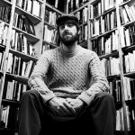 David Uclés: “Escribir es también una magnífica y necesaria terapia, muy parecida a la lectura”