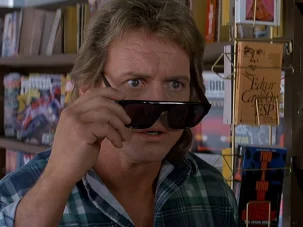 Las gafas de John Nada