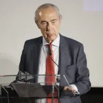 La conspiración de los mediocres