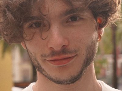 Manuel Gare: “Venimos de una literatura que no podía ser costumbrista”