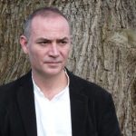 El escritor que descubrió un país