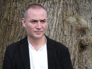 El escritor que descubrió un país