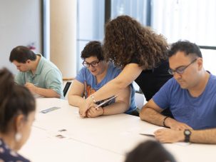 Las personas adultas con discapacidad intelectual reclaman más libros en lectura fácil