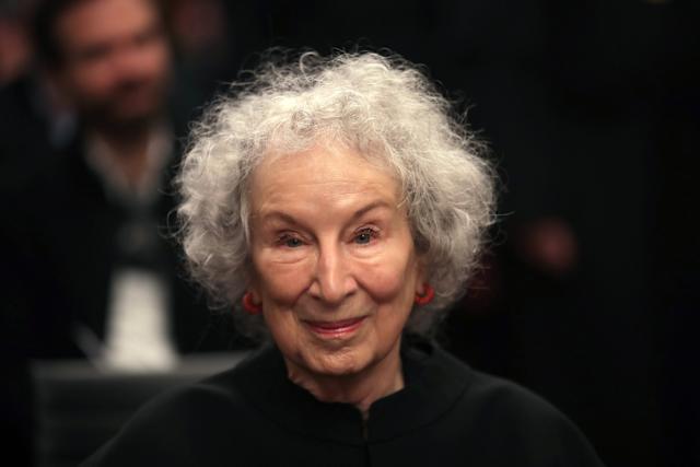 Atwood, Barnes, Patti Smith, Eslava Galán y Beard, la no ficción de este otoño
