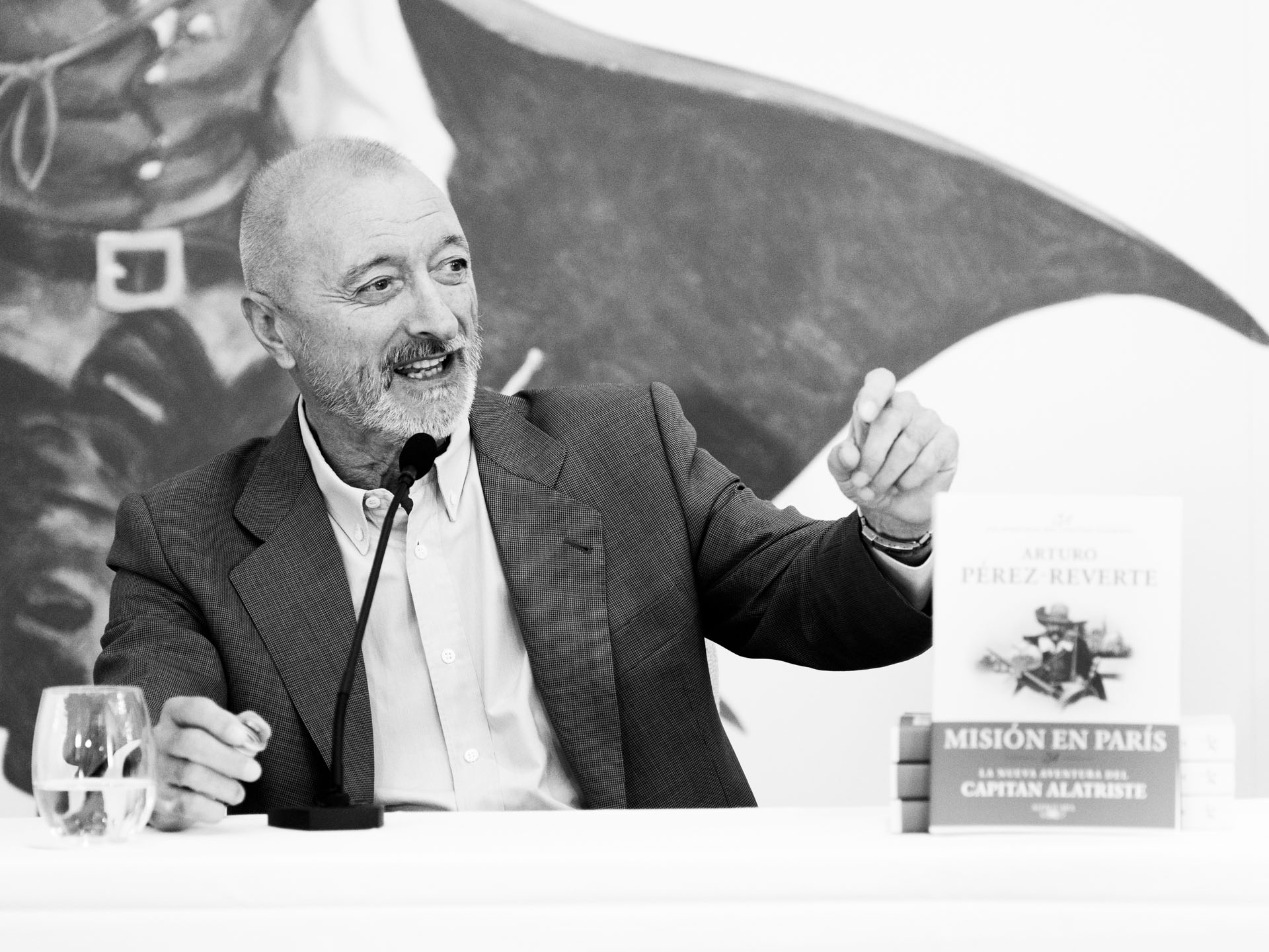 Arturo Pérez-Reverte: “Todas mis mujeres valen más que los hombres”