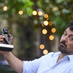 Francisco Serrano gana el Premio Tusquets con “una historia de terroristas enamorados”