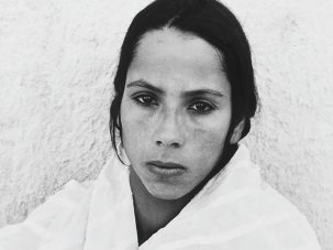 Degollar la historia y la palabra