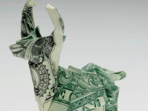 Economía y poesía: rimas internas de Yolanda Castaño