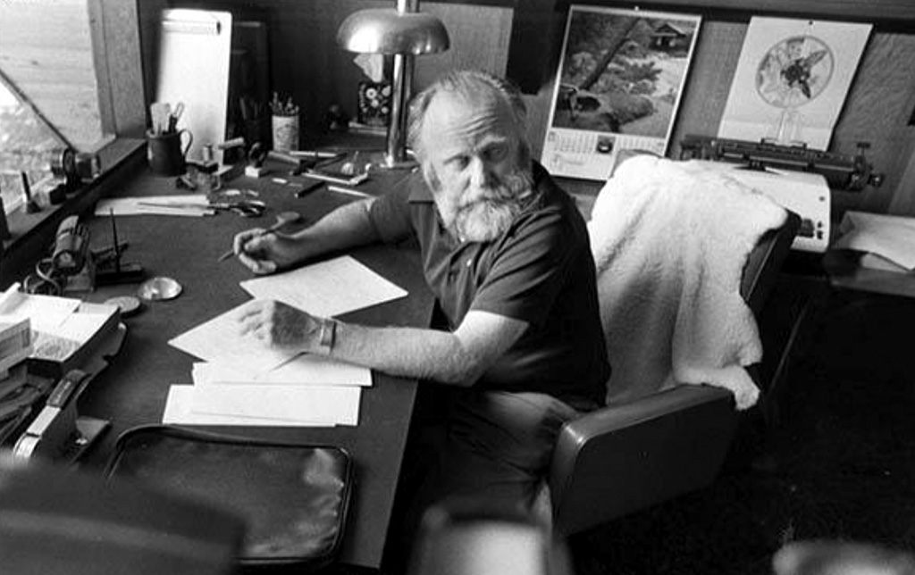 Frank Herbert viene al mundo con un universo en ciernes