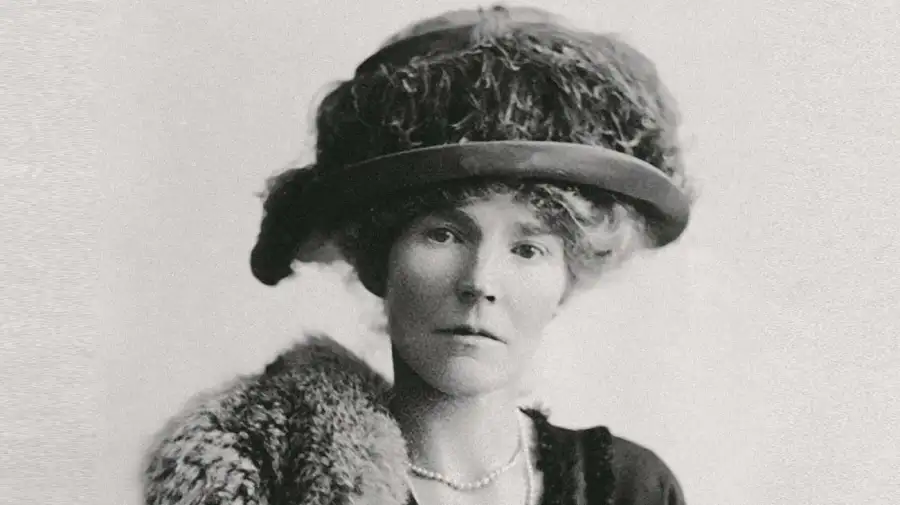 Gertrude Bell, la mujer que trazó las fronteras de Oriente Medio