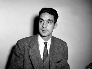 Nace Italo Calvino
