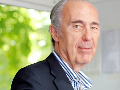 Luis Alberto de Cuenca gana el Premio José Luis Sampedro 2025