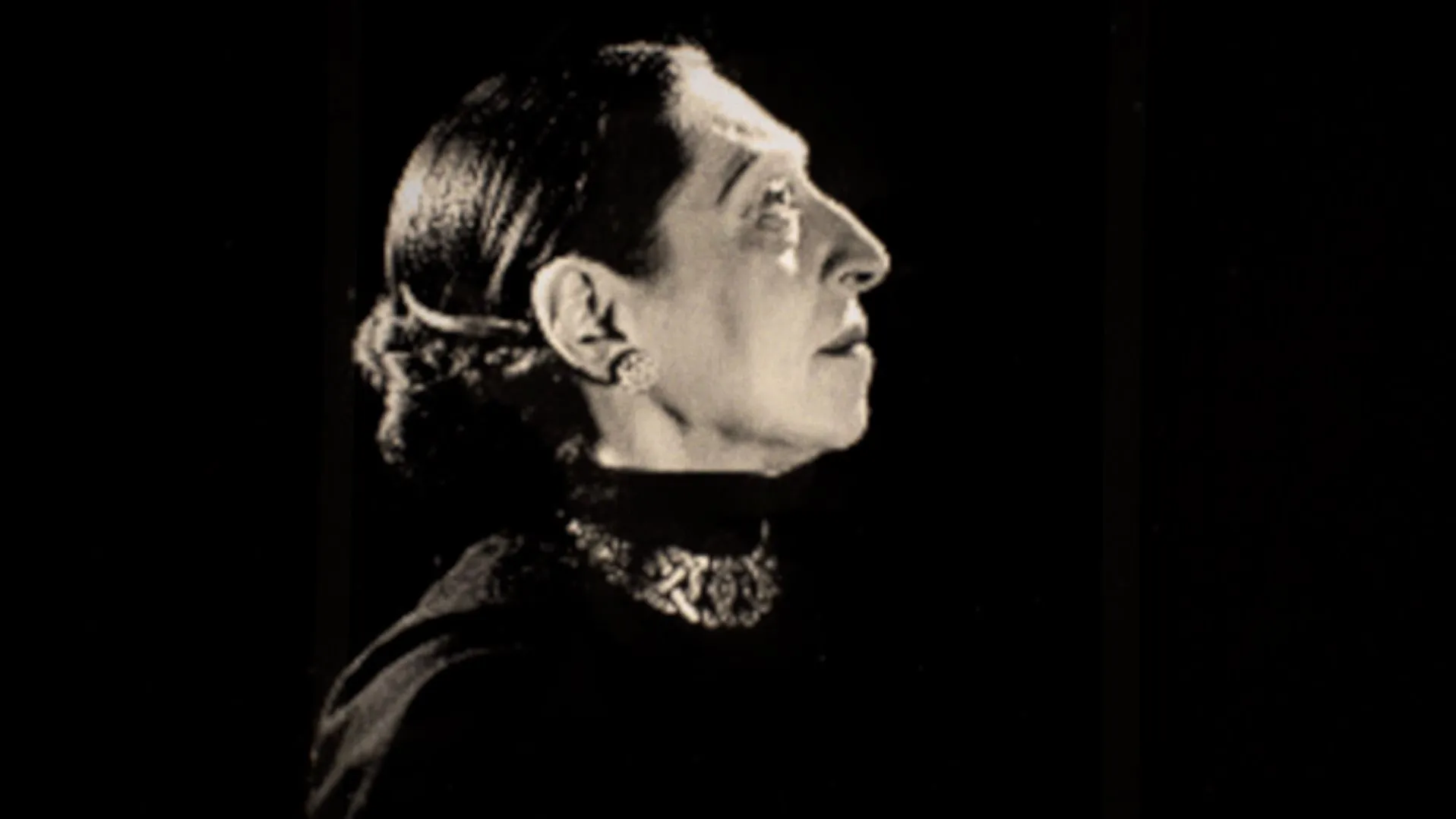 Magda Donato, la periodista que "vivía" sus reportajes - Zenda