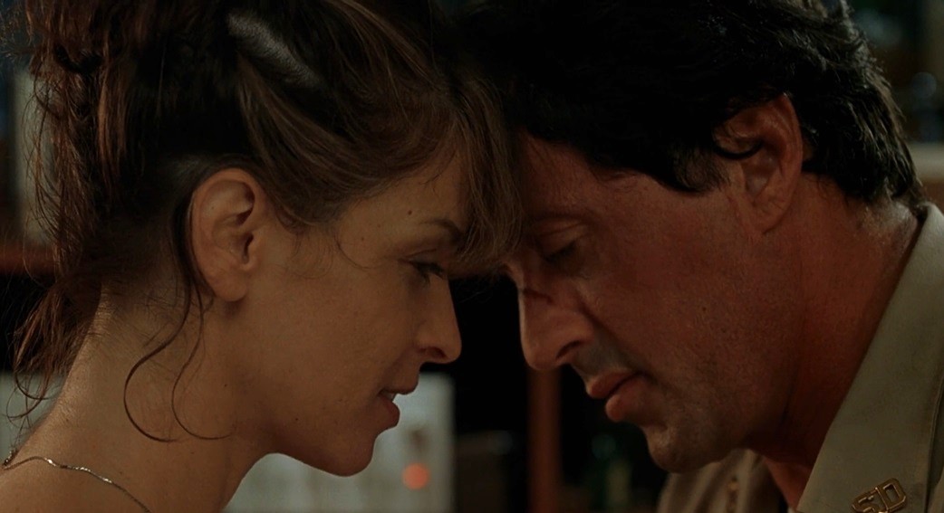 Hacia el minuto 52 de la película “Cop Land”