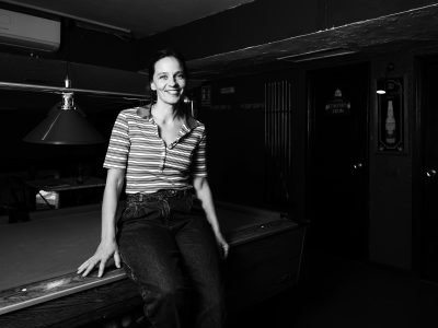 Linda Mirada: «¿Por qué la gente asocia toda la música a la música en directo, a los festivales?»